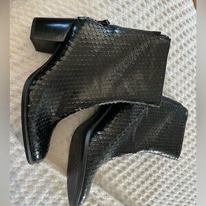ECCO vintage snakeskin booties